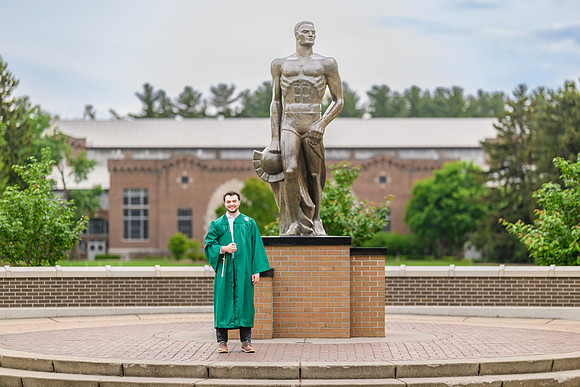 25MSUSpring-0529-Davis-002
