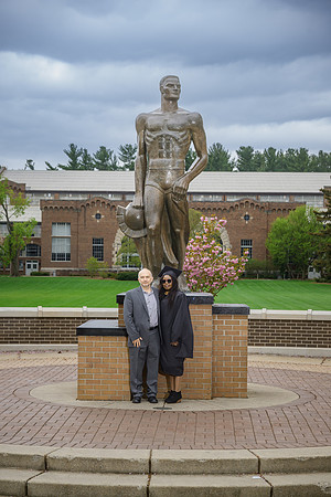 25MSUSpring-0502-Alumni-122