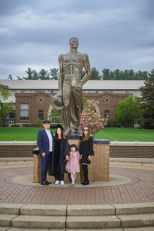 25MSUSpring-0502-Alumni-137
