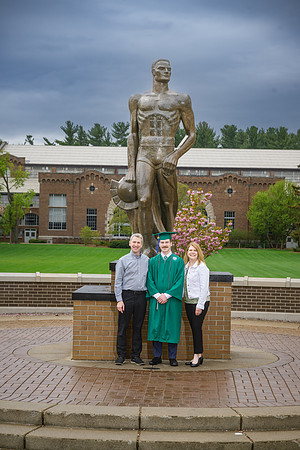 25MSUSpring-0502-Alumni-080