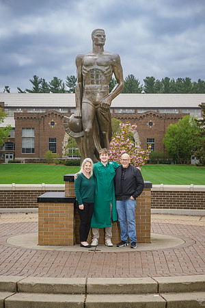 25MSUSpring-0502-Alumni-200