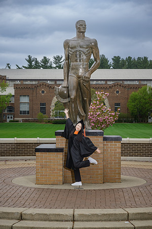 25MSUSpring-0502-Alumni-134