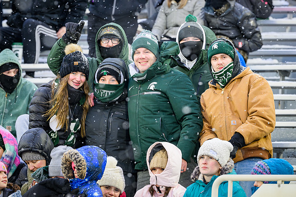 24MSUFB-Rutgers-Jerry-001