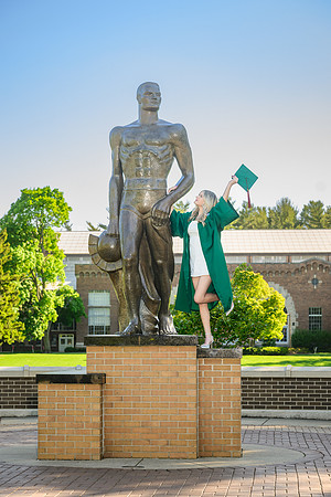 24MSUSpring-0506-Jennifer-012