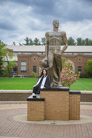 25MSUSpring-0502-Alumni-417