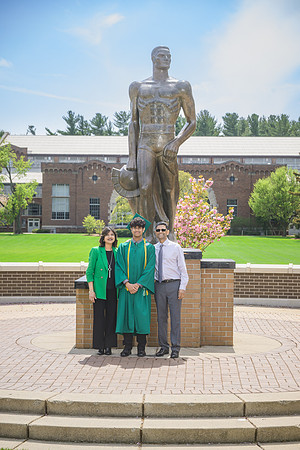 25MSUSpring-0502-Alumni-310