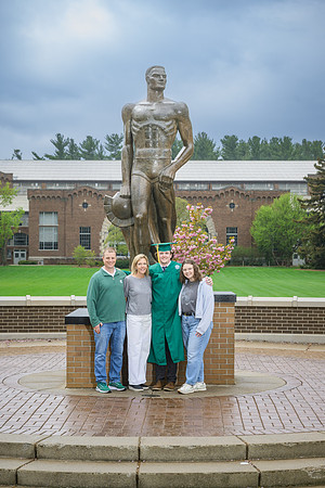 25MSUSpring-0502-Alumni-069