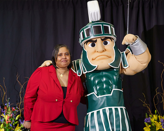 25MSU-ServiceAwards-Sparty-068-8x10