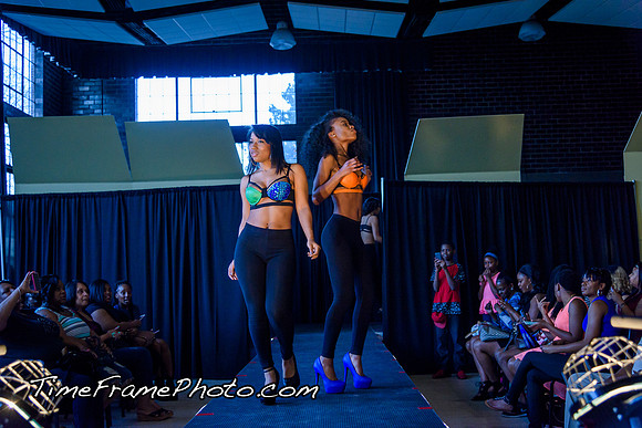 16Alpha-Show-026