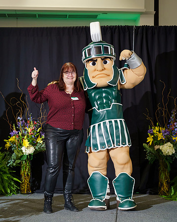 25MSU-ServiceAwards-Sparty-078-8x10