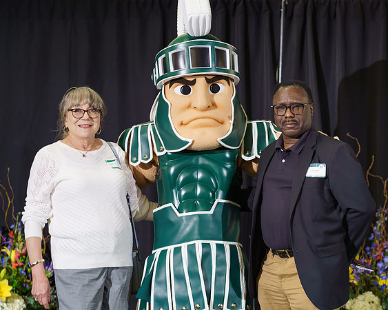 25MSU-ServiceAwards-Sparty-113-8x10
