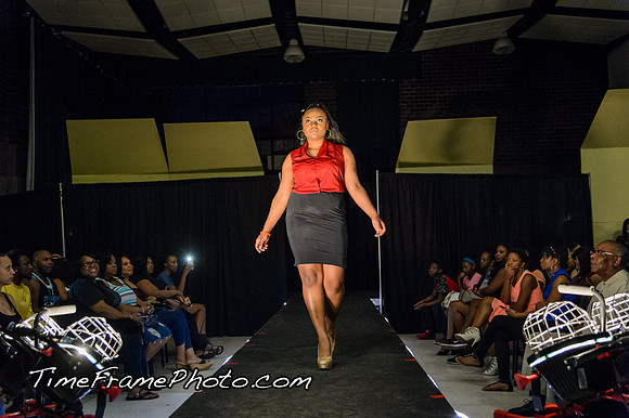 16Alpha-Show-305