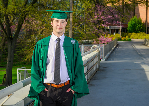 25MSUSpring-0505-Liam-028-5x7