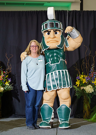 25MSU-ServiceAwards-Sparty-102-5x7