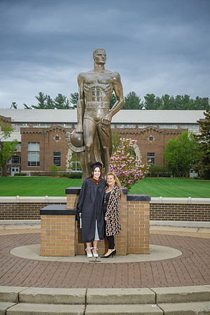 25MSUSpring-0502-Alumni-027