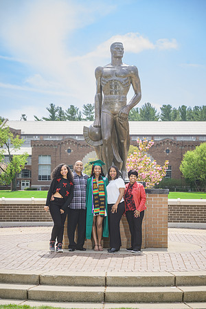 25MSUSpring-0502-Alumni-318