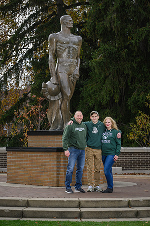 23MSU-FamilyWeekend-029