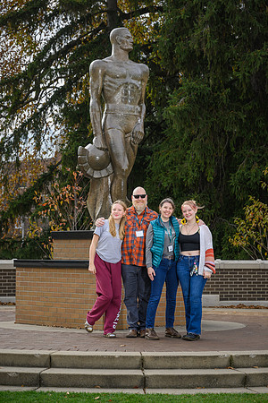 23MSU-FamilyWeekend-023