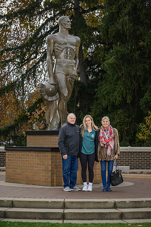 23MSU-FamilyWeekend-034