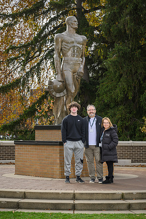 23MSU-FamilyWeekend-045