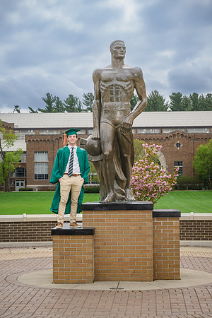 25MSUSpring-0502-Alumni-409