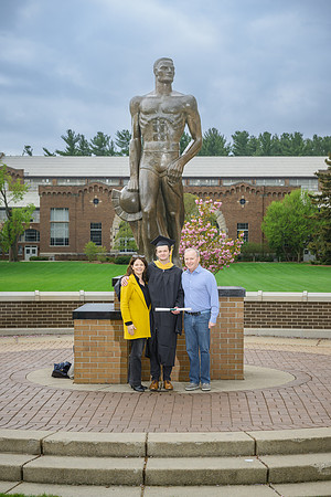 25MSUSpring-0502-Alumni-005