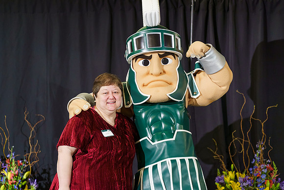 25MSU-ServiceAwards-Sparty-032