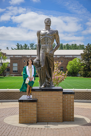 25MSUSpring-0503-Alumni-097