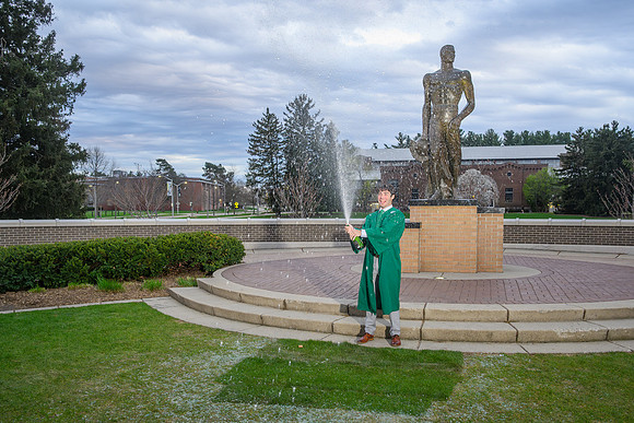 25MSUSpring-0422-Jared-029