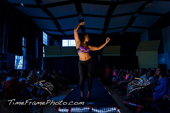 16Alpha-Show-056