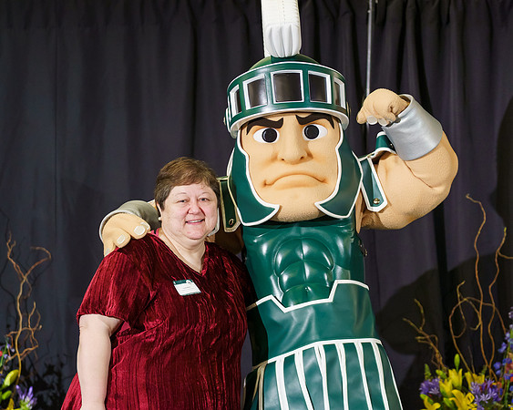 25MSU-ServiceAwards-Sparty-032-8x10