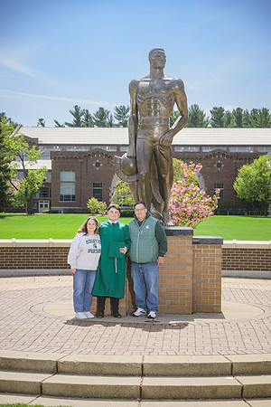 25MSUSpring-0502-Alumni-294