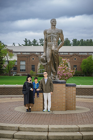 25MSUSpring-0502-Alumni-129