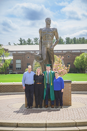 25MSUSpring-0502-Alumni-365