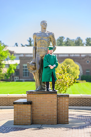 25MSUSpring-0508-Andrew-002