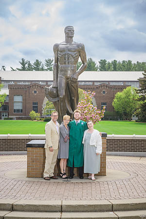 25MSUSpring-0502-Alumni-385