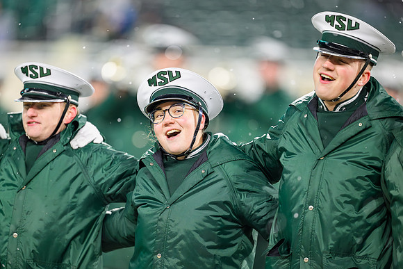 24MSUFB-Rutgers-Band-050