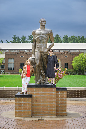 25MSUSpring-0502-Alumni-075