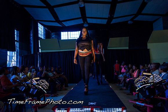 16Alpha-Show-084