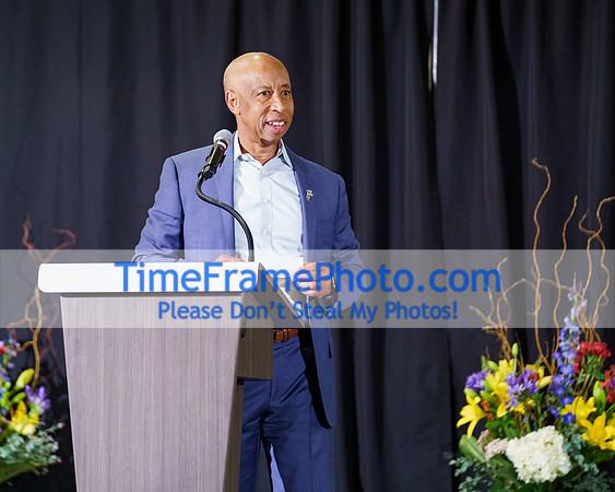 25MSU-ServiceAwards-Stage-009