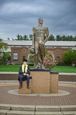 25MSUSpring-0502-Alumni-020