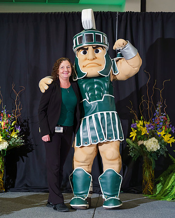 25MSU-ServiceAwards-Sparty-050-8x10