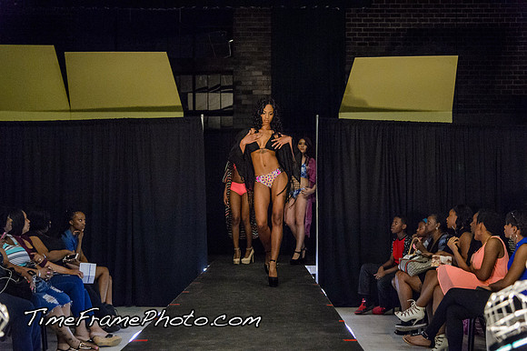 16Alpha-Show-327