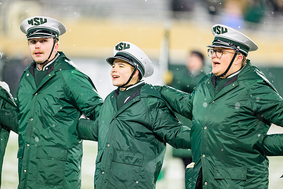 24MSUFB-Rutgers-Band-058