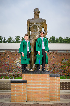 22MSUSpring-0505-ZackDrew-009