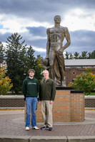 24MSU-SLE-Family-174