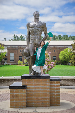 25MSUSpring-0503-Alumni-091