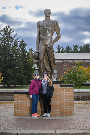 24MSU-SLE-Family-189