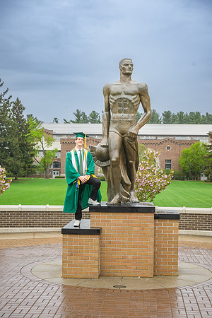 25MSUSpring-0504-Alumni-051