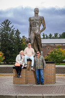 24MSU-SLE-Family-004